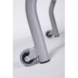 Sillón hospitalario con ruedas