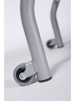 Sillón hospitalario con ruedas