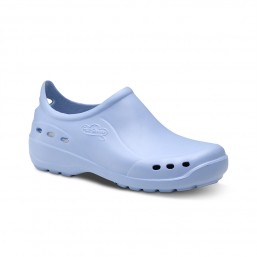 Zueco sanitario shoes celeste