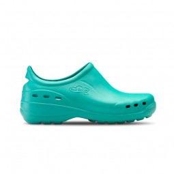 Zueco sanitario shoes verde