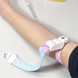 TORNIQUETE COMPRESOR PARA EXTRACCIÓN DE SANGRE - DIFERENTES ESTAMPADOS